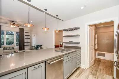 1900 Genesee Street #104, Houston, TX 77006 - Photo 7