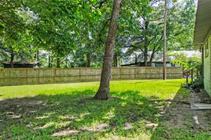 8 Jackson Rd, Huntsville, TX 77320 - Photo 17