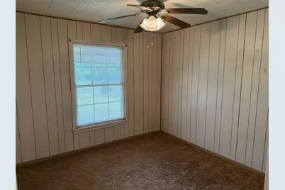 203 E Anderson, Schulenburg, TX 78956 - Photo 17