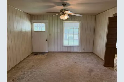 203 E Anderson, Schulenburg, TX 78956 - Photo 5