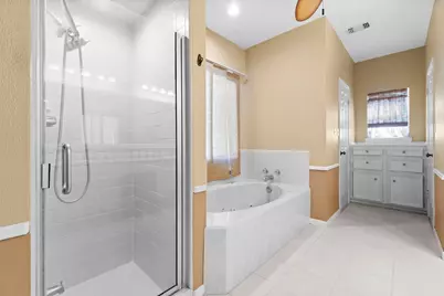 29 Tanager Trail, The Woodlands, TX 77381 - Photo 15