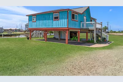 2238 County Road 201, Sargent, TX 77414 - Photo 5