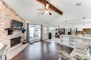12211 Plumpoint Dr, Houston, TX 77099 - Photo 9