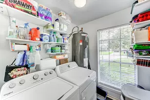 12211 Plumpoint Dr, Houston, TX 77099 - Photo 29