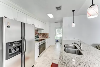 12211 Plumpoint Drive, Houston, TX 77099 - Photo 13