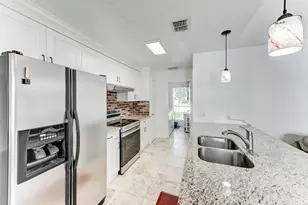 12211 Plumpoint Dr, Houston, TX 77099 - Photo 13