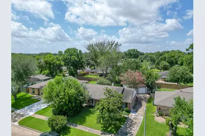 12211 Plumpoint Drive, Houston, TX 77099 - Photo 41