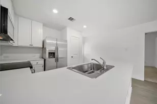 18760 Loom dr, Conroe, TX 77306 - Photo 9