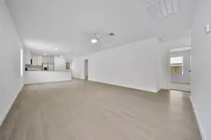 18760 Loom dr, Conroe, TX 77306 - Photo 13