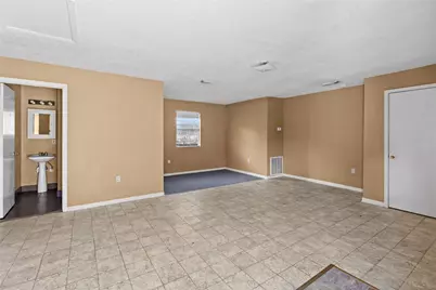 2200 Peach Avenue, Bay City, TX 77414 - Photo 7