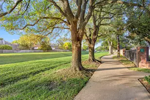 6002 Dabney Hill Ct, Sugar Land, TX 77479 - Photo 5
