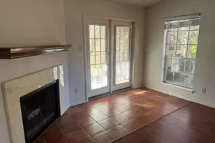 1515 Sandy Springs Rd, Houston, TX 77042 - Photo 9