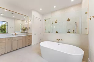 212 E 24th St, Houston, TX 77008 - Photo 17