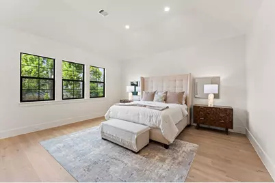 212 E 24th Street, Houston, TX 77008 - Photo 11