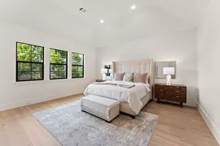 212 E 24th St, Houston, TX 77008 - Photo 11