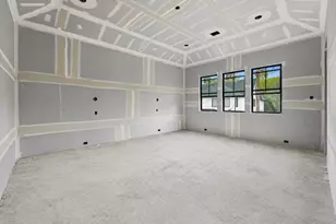 212 E 24th St, Houston, TX 77008 - Photo 13