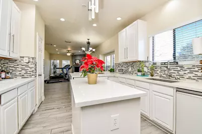 2939 Double Lake Drive, Missouri City, TX 77459 - Photo 9