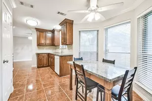 10327 Brickyard Ct, Houston, TX 77041 - Photo 11