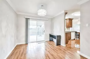 10327 Brickyard Ct, Houston, TX 77041 - Photo 7