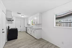 3890 Bristol Dr, Beaumont, TX 77707 - Photo 11