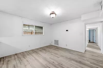 3890 Bristol Drive, Beaumont, TX 77707 - Photo 9