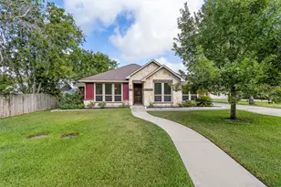 1519 Felder St, Navasota, TX 77868 - Photo 1