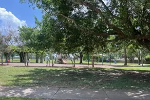 12726 Newberry St, Sugar Land, TX 77478 - Photo 17