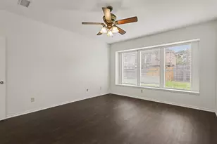 1323 Laura Hills Ln, Spring, TX 77386 - Photo 3