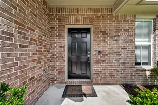 208 Dauphin Bay Ct, Katy, TX 77493 - Photo 3