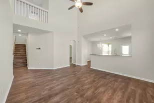 1127 Brahma Cir, East Bernard, TX 77435 - Photo 5