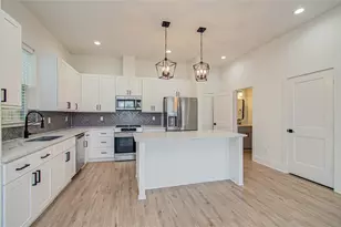 6420 Highland Pine Ln, Houston, TX 77091 - Photo 13