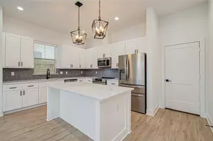 6420 Highland Pine Ln, Houston, TX 77091 - Photo 15
