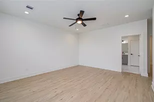 6420 Highland Pine Ln, Houston, TX 77091 - Photo 19