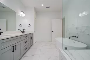 6420 Highland Pine Ln, Houston, TX 77091 - Photo 21