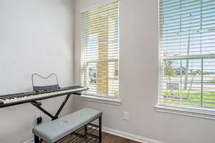 8302 Tourmaline Wy, Texas City, TX 77591 - Photo 9