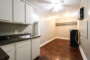 4615 University Oaks 1/2, Houston, TX 77004 - Photo 7