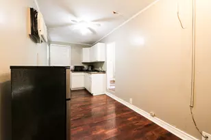 4615 University Oaks 1/2, Houston, TX 77004 - Photo 11