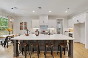 5529 Woodland Park Dr, College Station, TX 77845 - Photo 7