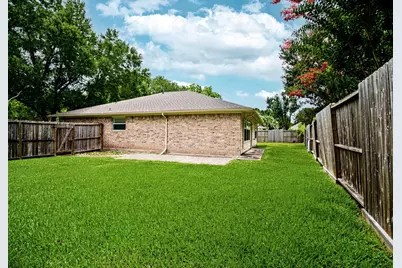 2722 Falling Forest Court, Richmond, TX 77406 - Photo 9