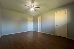 2406 Ridge Hollow Dr, Houston, TX 77067 - Photo 27