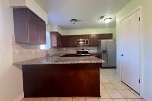2406 Ridge Hollow Dr, Houston, TX 77067 - Photo 13