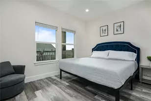 924 Melody Ln, Crystal Beach, TX 77650 - Photo 29