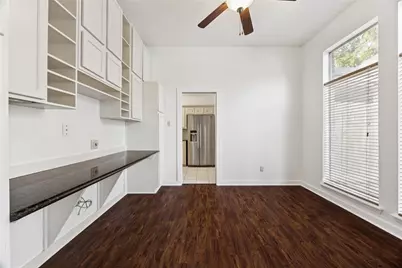 6611 Castle Lane Drive, Houston, TX 77066 - Photo 7