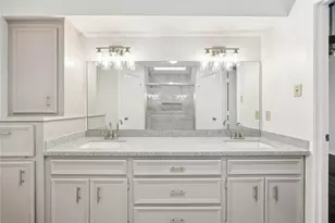 6611 Castle Ln Dr, Houston, TX 77066 - Photo 19