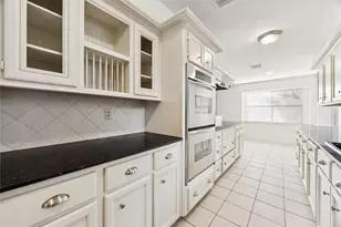 6611 Castle Ln Dr, Houston, TX 77066 - Photo 13