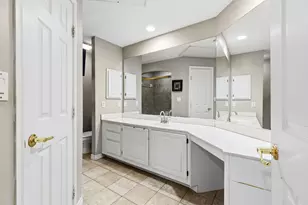 2400 McCue Rd, Houston, TX 77056 - Photo 33