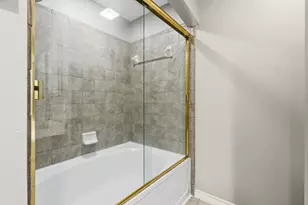 2400 McCue Rd, Houston, TX 77056 - Photo 33