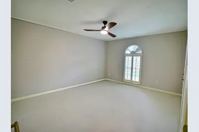 305 Oak Creek Court, League City, TX 77573 - Photo 19