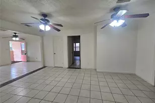 6717 Fairway Dr, Galveston, TX 77551 - Photo 9