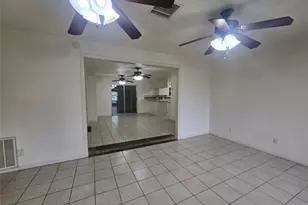 6717 Fairway Dr, Galveston, TX 77551 - Photo 3